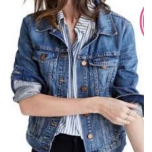 American Eagle Jean Jacket